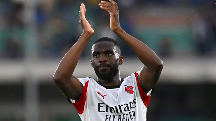 Fikayo Tomori, difensore AC Milan, qui al termine di Verona-Milan 0-1 di Serie A