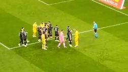 VIDEO Romania-Kosovo, rissa finale e gara sospesa: coinvolto anche Rrahmani