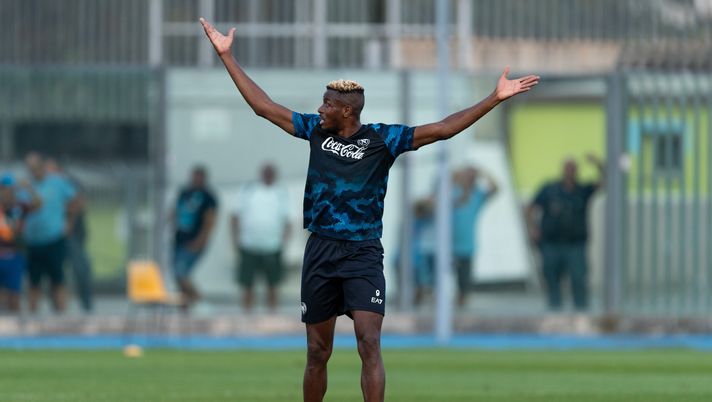 CASTEL DI SANGRO, ITALY - AUGUST 02: SSC Napoli Player Victor Osimhen attending the afternoon training on August 02, 2024 in Castel di Sangro, Italy. (Photo by SSC NAPOLI/SSC NAPOLI via Getty Images) osimhen