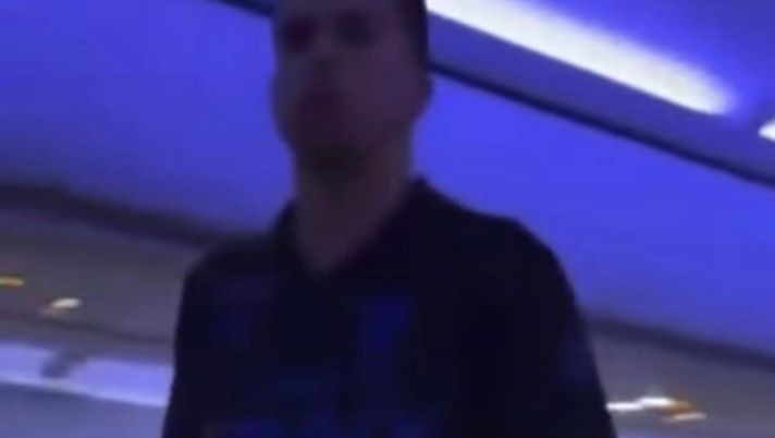 Polemica su Joao Cancelo che perde le staffe in aereo, poi spiega: “Arroganza allo stato puro” Polemica su Joao Cancelo che perde le staffe in aereo, poi spiega: “Arroganza allo stato puro” - immagine 1