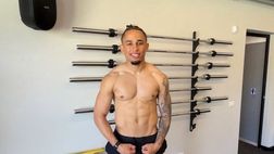 Ex Milan, Okafor mostra il fisico sui social dopo gli sfottò sul peso