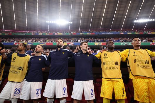 Francia, Giroud lancia Barcola: “Parla poco ma che potenziale! Migliorerà ancora…”- immagine 2