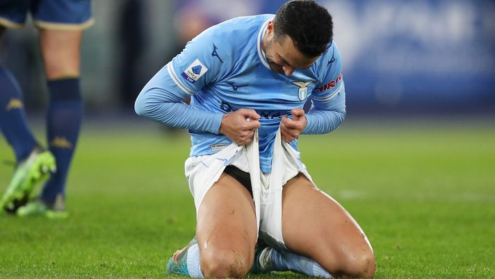 ROME, ITALY - JANUARY 29: Pedro of SS Lazio reacts during the Serie A match between SS Lazio and ACF Fiorentina at Stadio Olimpico on January 29, 2023 in Rome, Italy. (Photo by Paolo Bruno/Getty Images) Baroni: “Domani 9 assenti. Patric sabato ha una visita, ecco chi abbiamo recuperato” - immagine 1