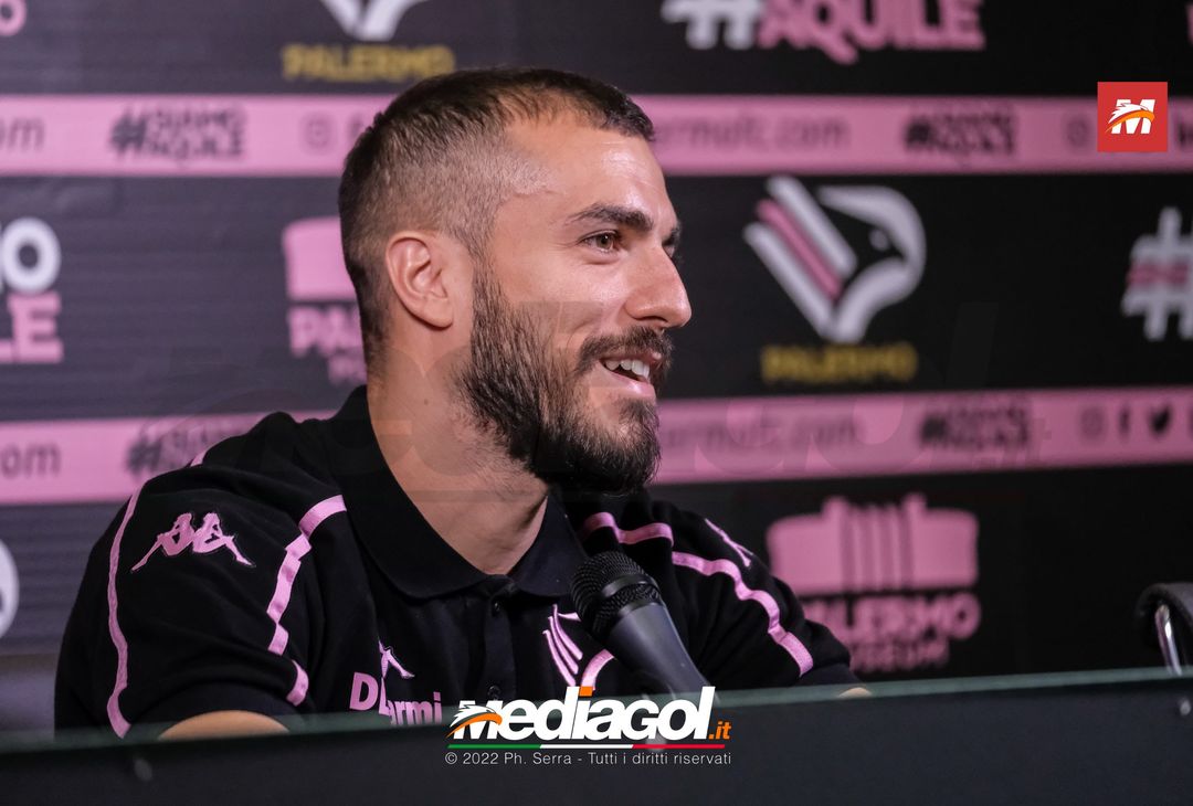 FOTO RITIRO PALERMO, la conferenza stampa di Nicola Valente (Gallery) - immagine 33