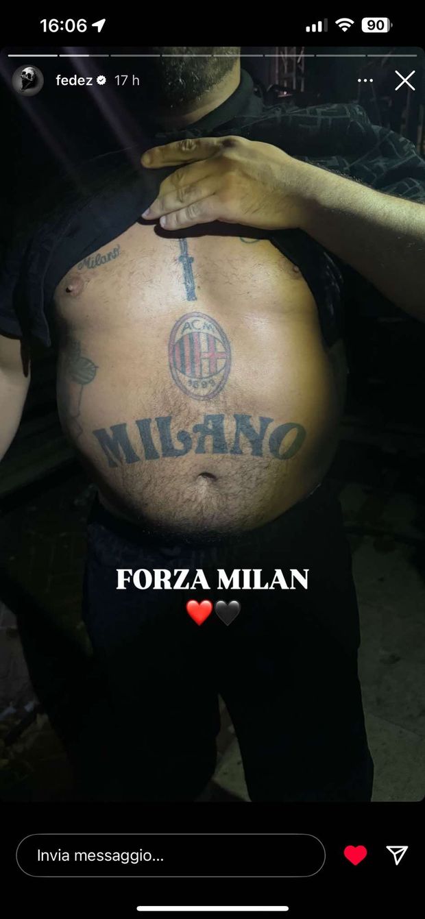 Fedez scatenato sui social per il derby: il rapper scrive “Forza Milan”- immagine 2