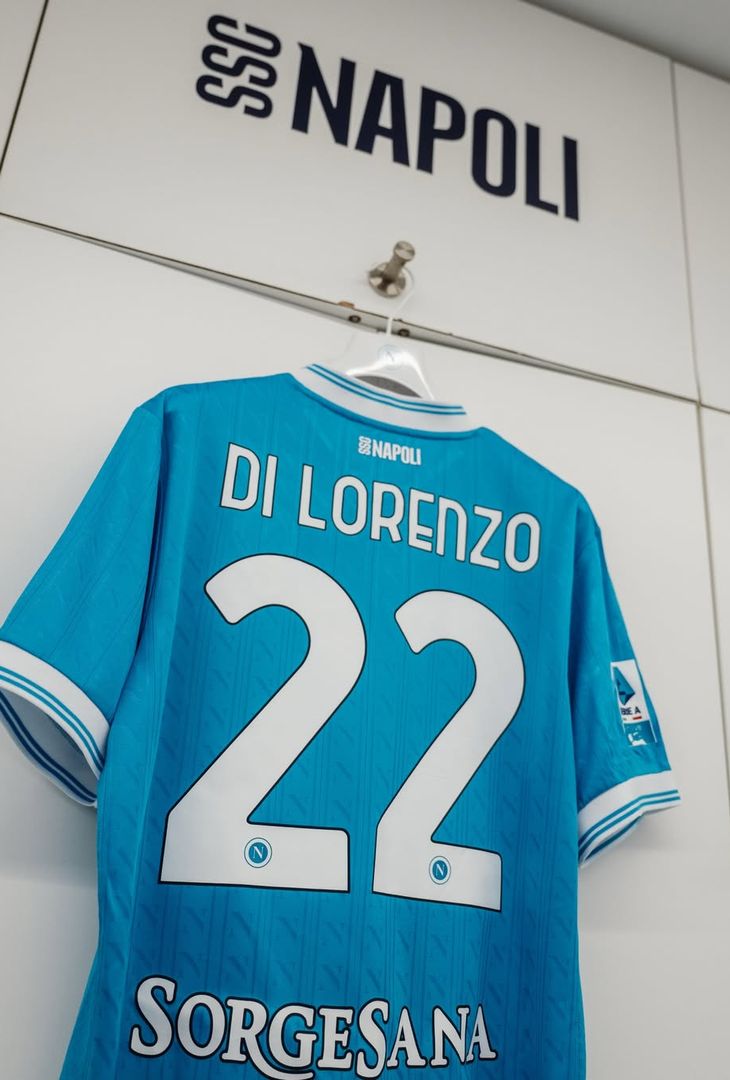 Tutto pronto nello spogliatoio del Napoli: torna un azzurro – LA FOTOGALLERY - immagine 8