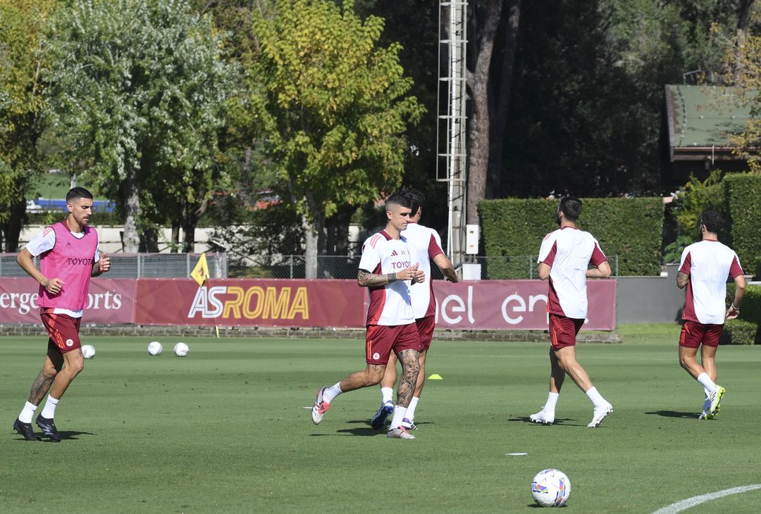 Trigoria, si lavora in vista dell’Inter: c’è Le Fée. Out Dybala – FOTO GALLERY - immagine 19