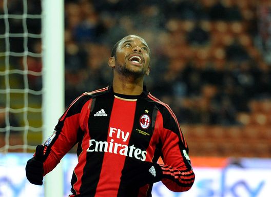 Milano, Italia - 20 gennaio 2011: Robinho durante la partita contro il Bari. (Foto di Claudio Villa/Getty Images)