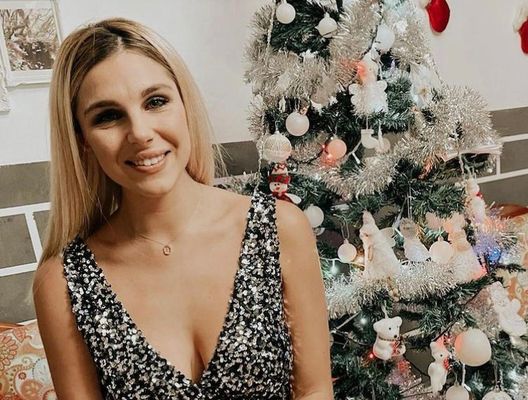 Ivana Icardi lascia a bocca aperta i follower: gli scatti in lingerie nera sono hot- immagine 2