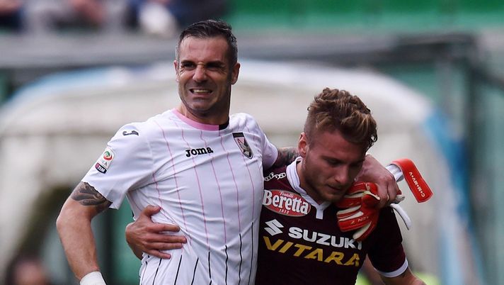 Il gesto di fairplay di Immobile nei confronti dell'avversario Sorrentino Palermo-Torino, Immobile