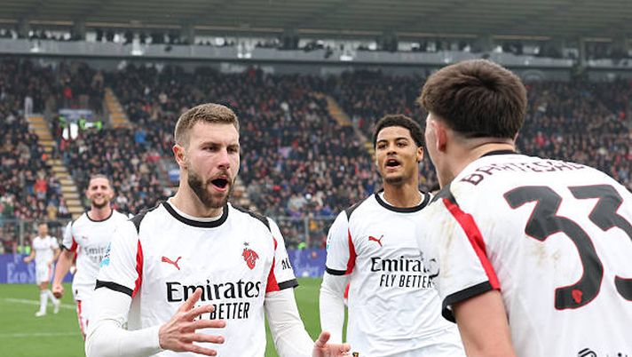 CREMONA, ITALY - MARCH 01: Strahinja Pavlovic of AC Milan celebrates after scoring the goal during the Serie A match between US Cremonese and AC Milan at Stadio Giovanni Zini on March 01, 2026 in Cremona, Italy. (Photo by Claudio Villa/AC Milan via Getty Images) pavlovic