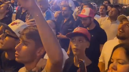 Tifosi in delirio per l’arrivo per di Lukaku: partono cori per il belga