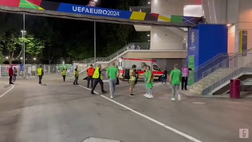 VIDEO, Varga trasportato in ospedale dopo il violento scontro in Scozia-Ungheria