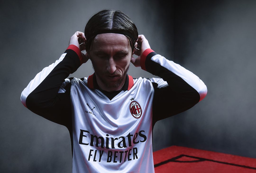 Nuova quarta maglia Milan 2025-2026 25 febbraio 2026
