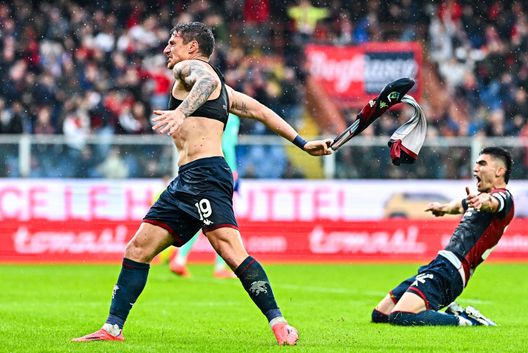 Genova, Italia - 19 ottobre 2024: Andrea Pinamonti esulta dopo il gol contro il Bologna. (Foto di Simone Arveda/Getty Images) Bologna-Genoa, dove vedere il match di Serie A in tv e streaming live- immagine 4