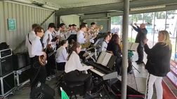 VIDEO / Italia, primo allenamento in musica: sugli spalti una banda che suona “Azzurro”