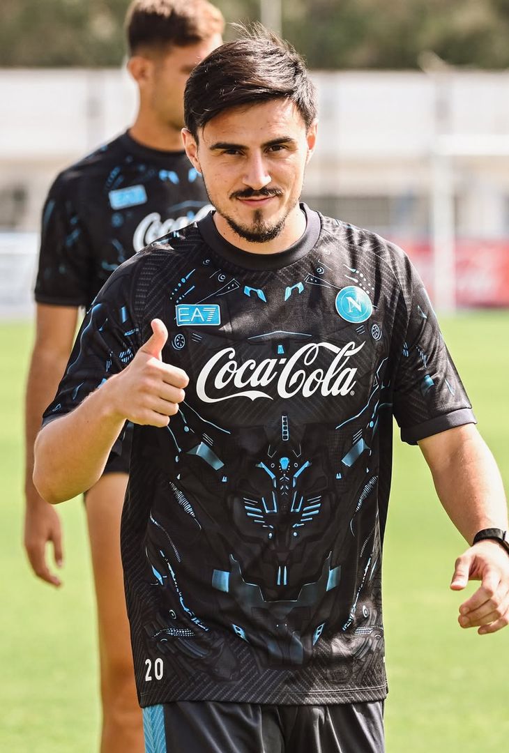 Il Napoli saluta i nuovi arrivi: “sangue fresco” a Castel Volturno – LA FOTOGALLERY - immagine 2