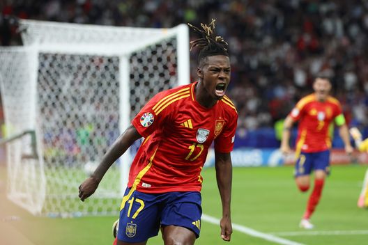 Nico Williams, attaccante della Spagna. (Foto di Richard Pelham/Getty Images) Spagna vs Francia, il Portogallo attende: il pronostico di DDD- immagine 2