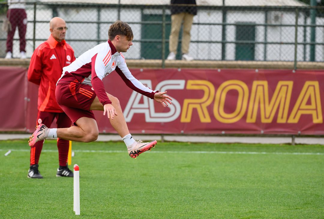 Trigoria, la rifinitura in vista del Tottenham – FOTO GALLERY - immagine 16