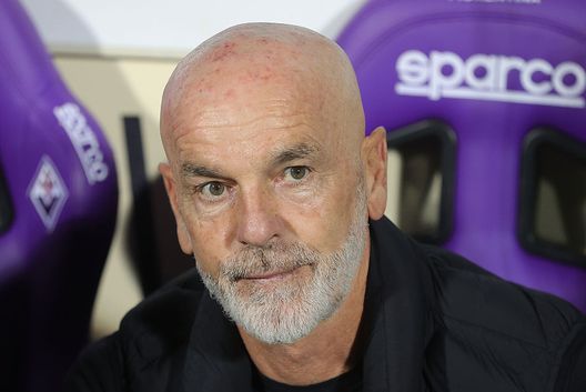 Firenze, Italia - 26 ottobre 2025: Stefano Pioli, allenatore della Fiorentina. (Foto di Gabriele Maltinti/Getty Images) Pioli ritrova l’Inter: i suoi precedenti contro i nerazzurri da tecnico del Milan- immagine 2