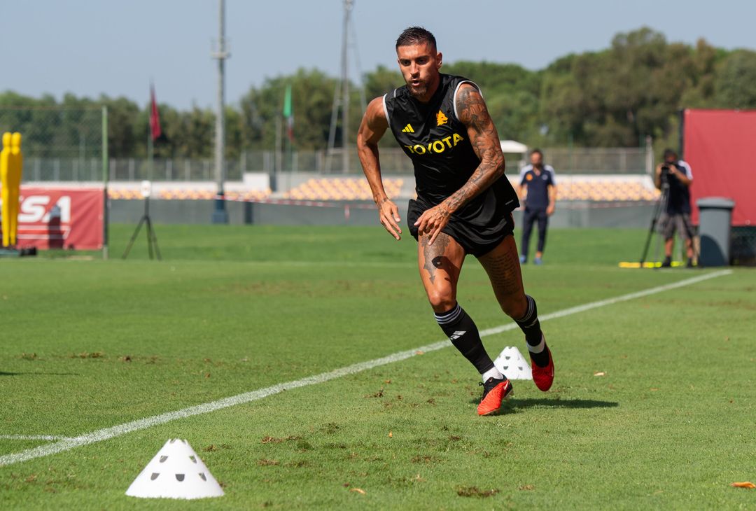 La Roma torna ad allenarsi in vista della sfida contro il Verona – FOTO GALLERY - immagine 21