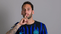 TS – Inter-Calhanoglu, chi fa la prima mossa? Chiara la posizione del club sulla cessione