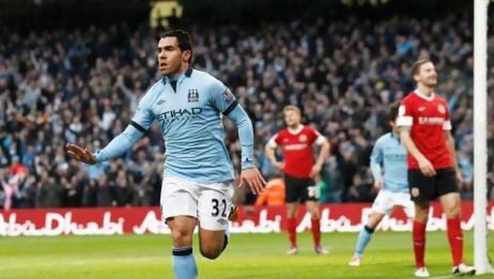 Quel briccone di Tevez, il fratello del Boa, Ibra ha Parigi ai suoi piedi - immagine 1