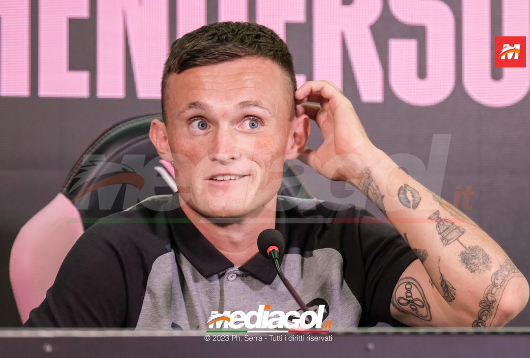 FOTO PALERMO, Liam Henderson presentato in conferenza stampa (GALLERY) - immagine 15