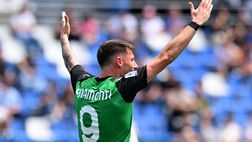 UFFICIALE – Genoa, Pinamonti è il nuovo attaccante rossoblù: l’annuncio