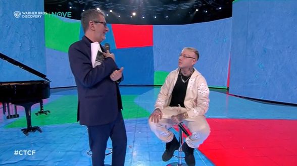 Lazza: “Fatto musica grazie al nonno. Laura Pausini? Un mito. Una volta venne da me e…”- immagine 2
