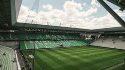 Insulti e offese nei confronti dell’arbitro: sospeso l’allenatore del Saint-Etienne femminile