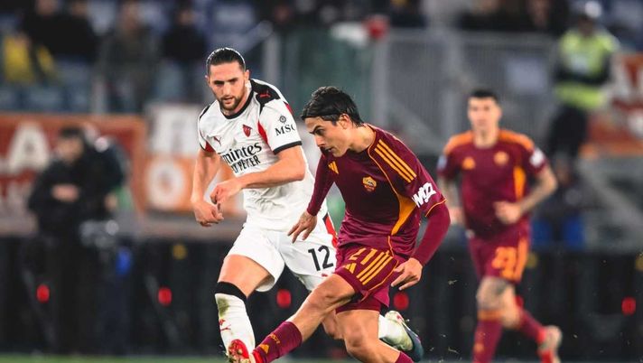 Adrien Rabiot (centrocampista AC Milan), qui al termine di Roma-Milan 1-1 (Serie A 2025-2026) | News (Getty Images) Tra Roma e Milan vince l'Inter: Allegri, stavolta il muso è troppo corto. Il Diavolo rallenta
