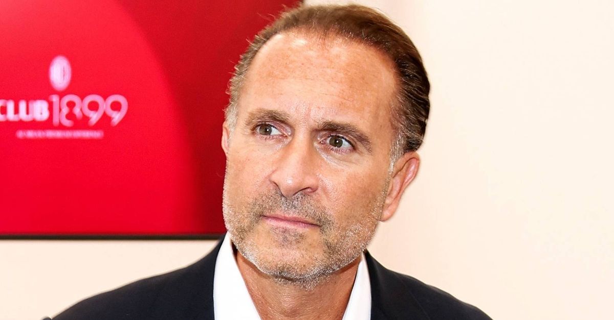 intreccio milan paramount spunta ellison per le quote societarie ma da new york arriva la smentita da Pianetamilan.it intreccio milan paramount spunta ellison per le quote societarie ma da new york arriva la smentita