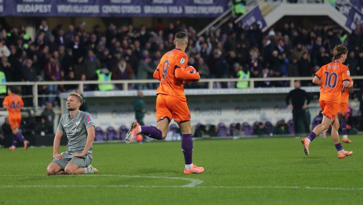 GERMOGLI PH: 14 DICEMBRE 2025 FIRENZE STADIO ARTEMIO FRANCHI SERIE A FIORENTINA VS HELLAS VERONA NELLA FOTO DZEKO Dal VP: Dzeko non recupera, con la Lazio tante conferme ma occhio a Comuzzo - immagine 1