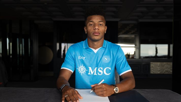 Neres, già scelto il numero di maglia: c’è un intreccio con Kvaratskhelia - immagine 1
