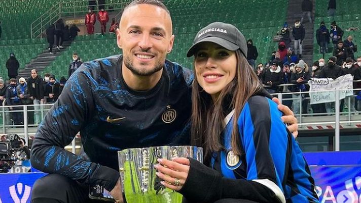 Foto: Instagram La moglie di D’Ambrosio da Dubai: “Terrorizzati, ma stiamo bene. Nessuno sa dirci niente, ora…” - immagine 1