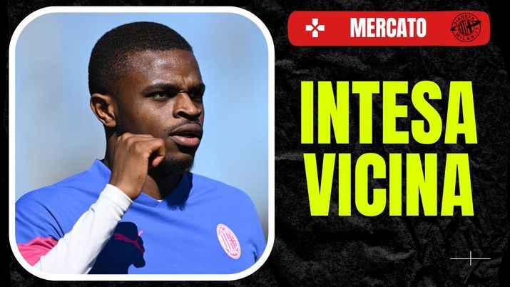 Pierre Kalulu (difensore AC Milan) non dovrebbe lasciare i rossoneri per la Juventus | Calciomercato Milan News (Getty Images) Pierre Kalulu AC Milan Calciomercato Milan Juventus