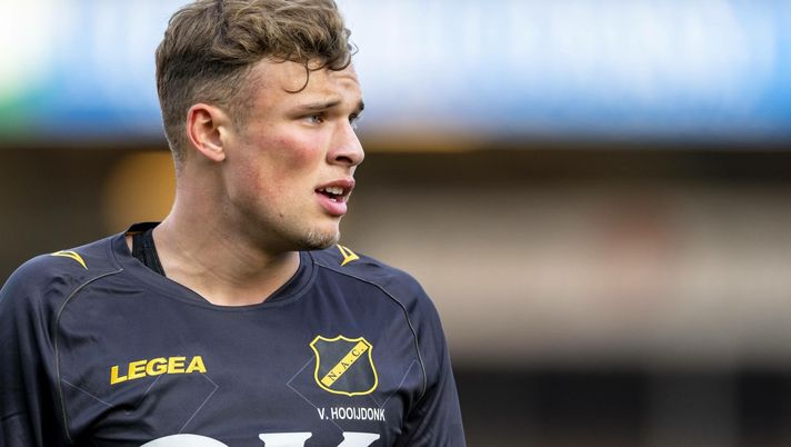 Mercato – Su Van Hooijdonk anche il Celtic. Bayo in pole - immagine 1