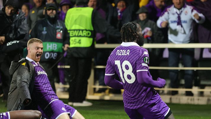 Gazzetta: “Non poteva finire 2-2. Nzola fa venire giù il Franchi” - immagine 1