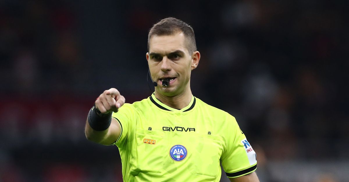 Atalanta Milan, Allegri sugli arbitri: “Arbitrare non è semplice. Devono fare esperienza” Atalanta Milan, Allegri sugli arbitri: “Arbitrare non è semplice. Devono fare esperienza”