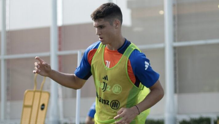 Juve, c’è lesione per Adzic: l’esito degli esami e i tempi di recupero per il classe 2006 - immagine 1