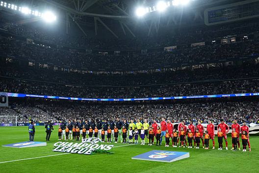 Razzismo, guai per il Real Madrid: la Uefa chiude parte del Bernabeu e multa il club- immagine 2