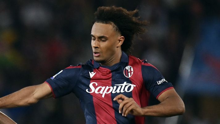 Joshua Zirkzee Bologna