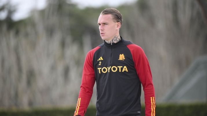 Ritiro Roma, assente Karsdorp: si allenerà a parte da domani ed è fuori dal progetto - immagine 1