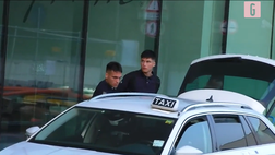 VIDEO Inter, gruppo di tifosi a Malpensa: la delusione sui volti di Lautaro & Co