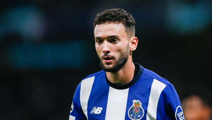HAMBURG, GERMANY - SEPTEMBER 19: Joao Mario of Porto is pictured during the UEFA Champions League match between Shakhtar Donetsk and FC Porto at Volksparkstadion on September 19, 2023 in Hamburg, Germany. (Photo by Selim Sudheimer/Getty Images) Porto, Joao Mario: “Dovevamo essere più maturi, l’espulsione ha rovinato la ripresa” - immagine 1
