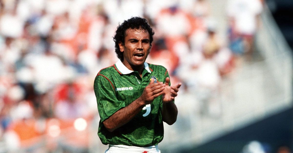 Novità Mondiale: ci sarà un b&b nello stadio Azteca! Hugo Sanchez all'accoglienza