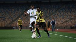 Egitto, episodio shock: arbitro convalida il gol e riceve un bacio dal calciatore