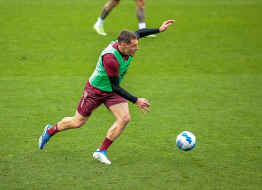 Belotti a furor di popolo: acclamato a Superga, i tifosi gli chiedono di restare- immagine 2