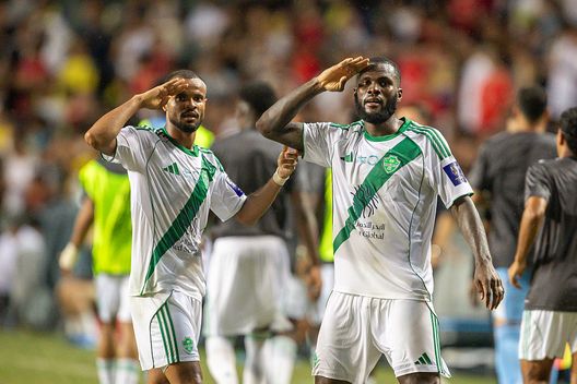 Kessie d’Arabia: dopo la Champions League, ecco la Supercoppa con l’Al Ahli franck-kessie-ex-milan-dopo-la-champions-league-ecco-la-supercoppa-saudita-con-al-ahli
